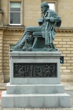 The James Clerk Maxwell Monument in Edinburgh